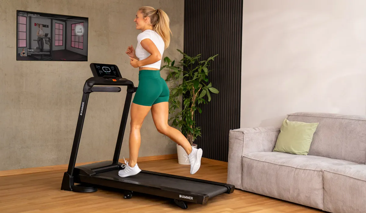 Hammer-home-treadmill-with-a-lady-running-on-it Close Up 4